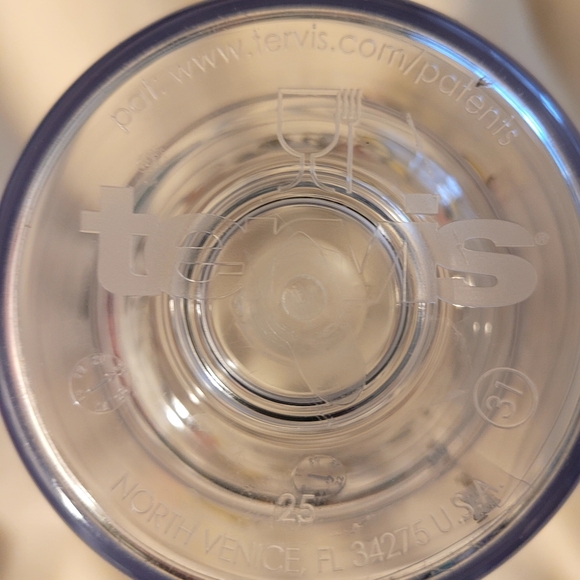 Tervis Mickey Mouse Tumbler - Picture 2 of 6